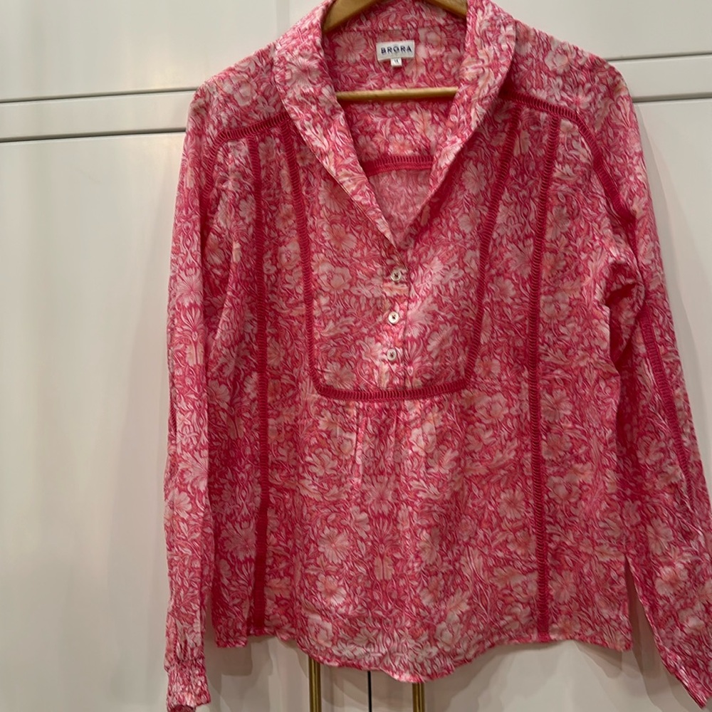 BRORA Pink top